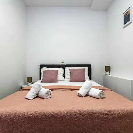 Modern On The - Mala Lamjana Apartman