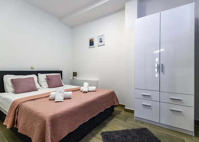 Διαμέρισμα Modern On The - Mala Lamjana Kali