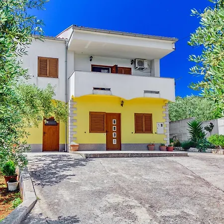 Modern On The - Mala Lamjana * Kali